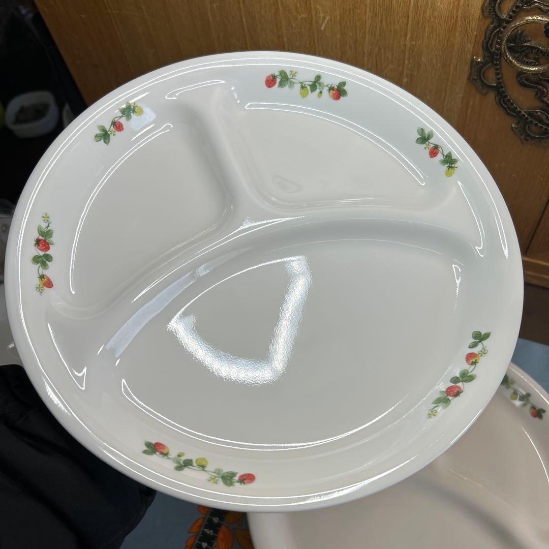 コレール　スウィートストロベリー　ランチ皿(大) ほぼ新品の美品　５枚