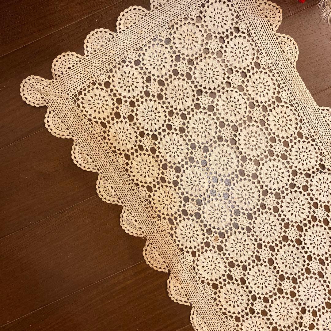 レース　テーブルクロス　テーブルセンター