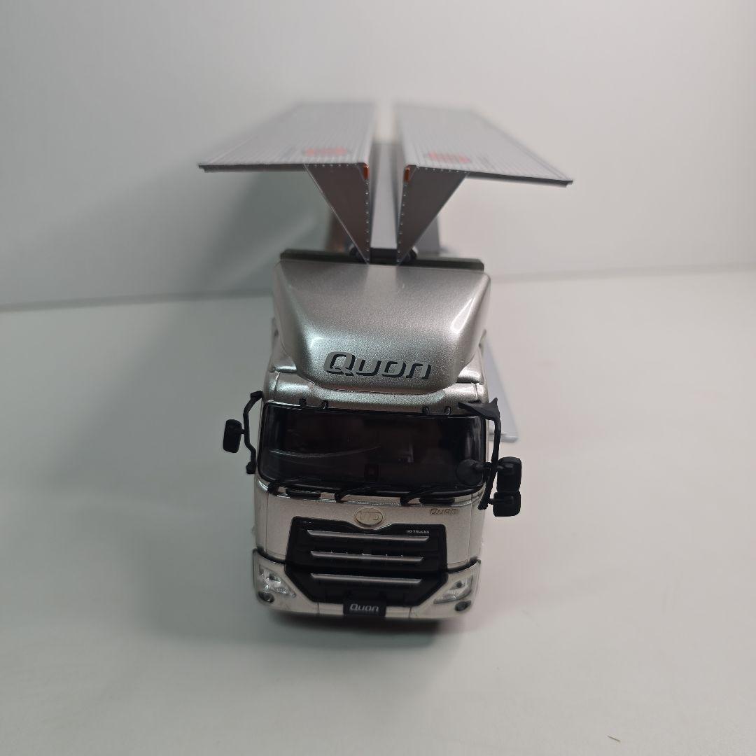 ミニカー UD trucks