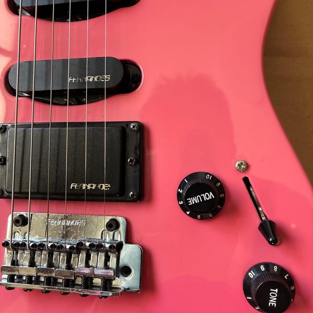 ミ*マ様 ピンク エレキギター 3ピックアップ