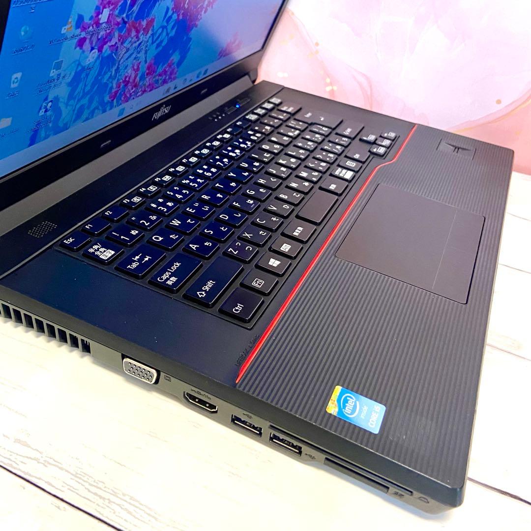 たっぷり大容量♪富士通ノートパソコン Windows11 カメラ付き