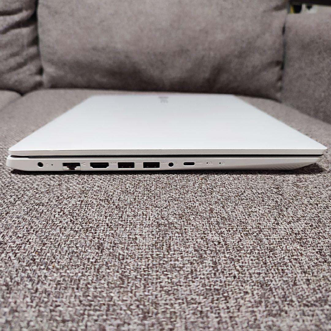 Windowsノート本体 NEC LAVIE 15 8GB SSD128GB