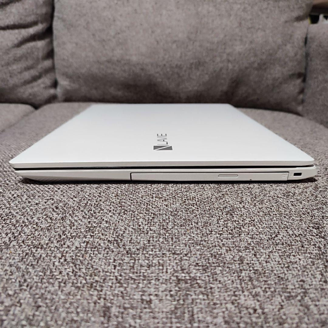 Windowsノート本体 NEC LAVIE 15 8GB SSD128GB