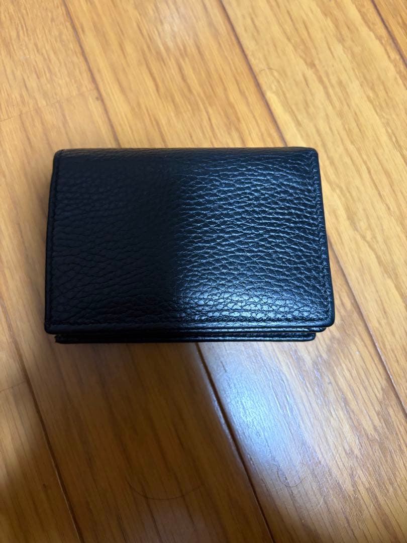 GUCCI ブラックレザー 二つ折り財布