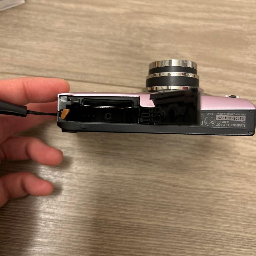 【ジャンク品】　Canon IXY10S デジカメ　ピンク