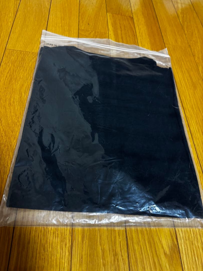 NIL DUE / NIL UN ACT 9.5 Tシャツ　HOT STUFF