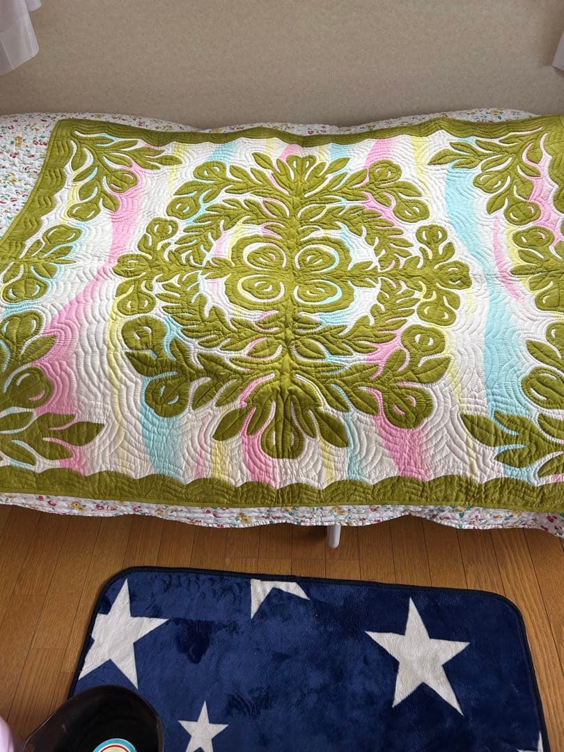 ハワイアンキルトのタペストリー