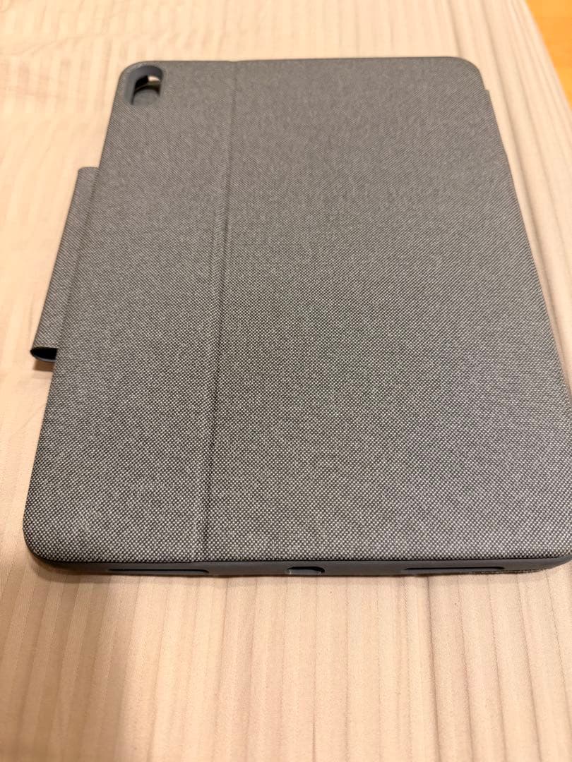 FOLIO TOUCH キーボードケース iPad Air用 YU0043