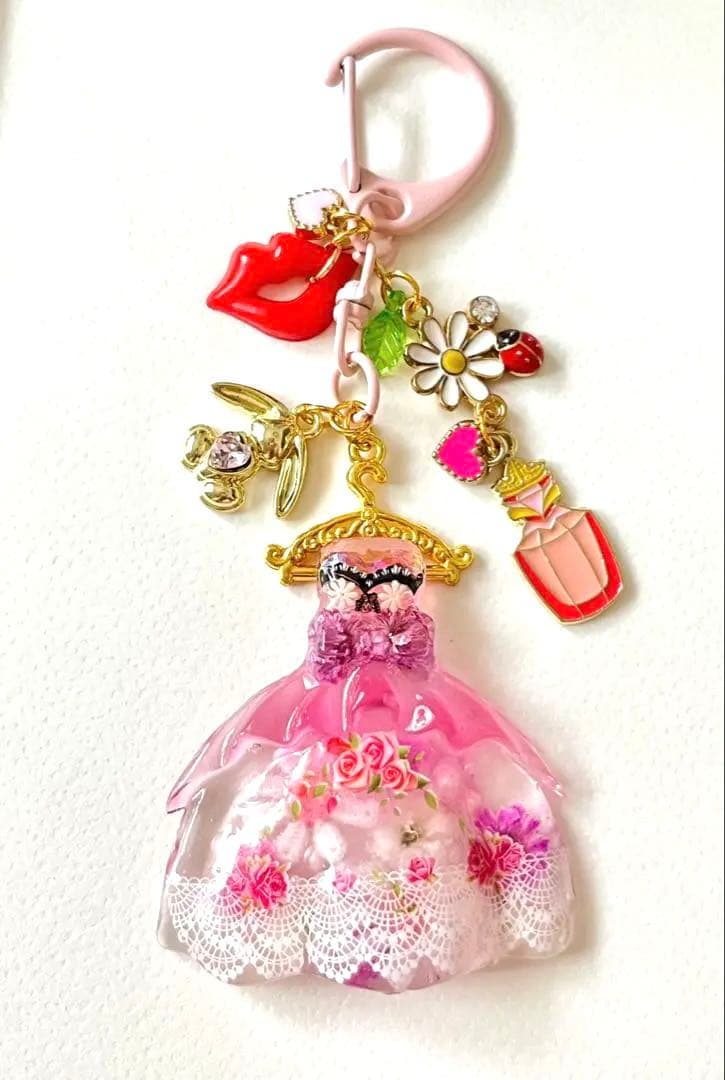 じゃらじゃらキーホルダー♡ドレス③