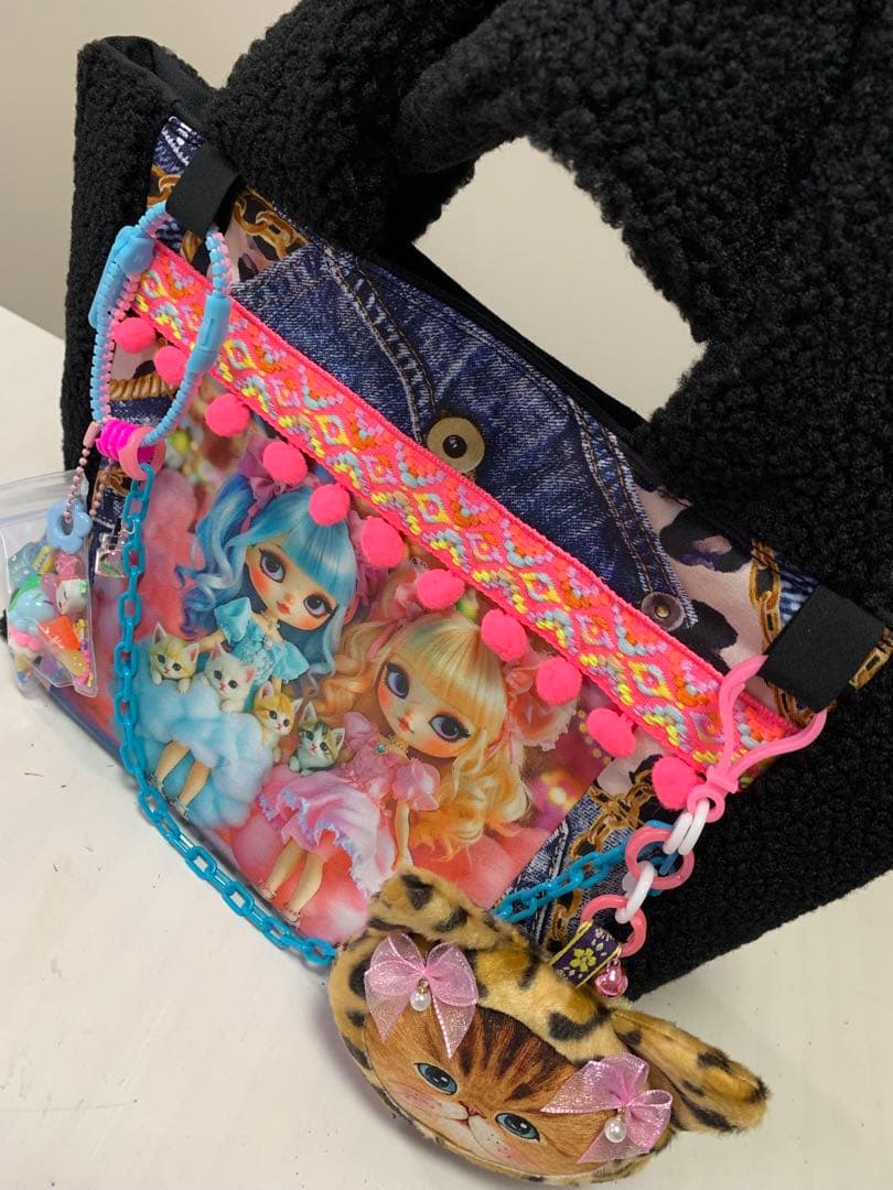 m*e様 コヤンイサムチョン//ドールレディ ボックス型トートバッグ　プクプクチ