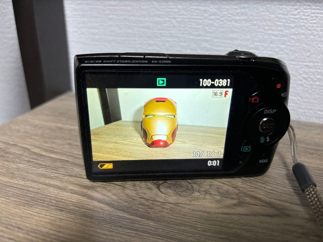 デジタルカメラ CASIO EXILIM EX-Z2000