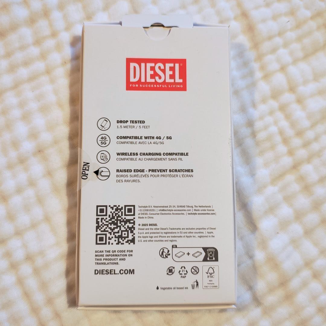 本日までSALE　DIESEL iPhone17proケース ブラック 即日発送