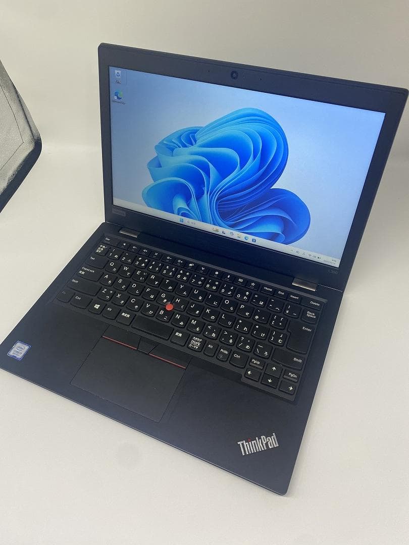 【Lenovo】i3/SSD256GB/8GB/13.3型 ノートパソコン