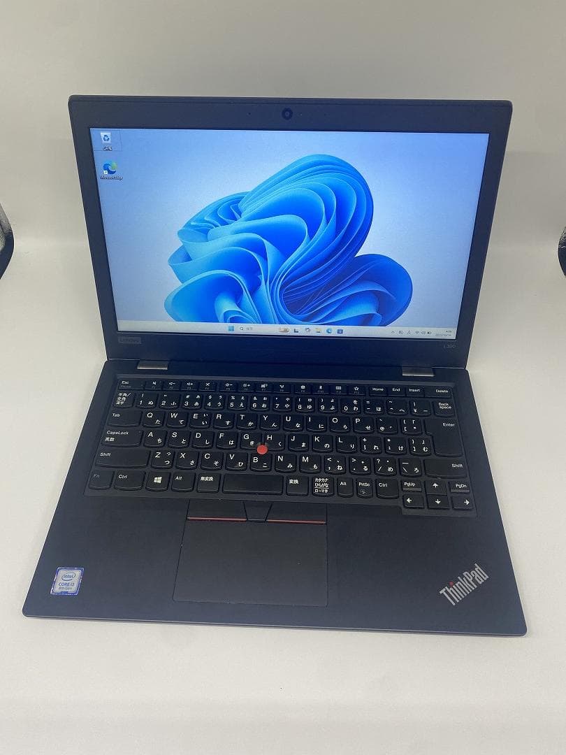【Lenovo】i3/SSD256GB/8GB/13.3型 ノートパソコン