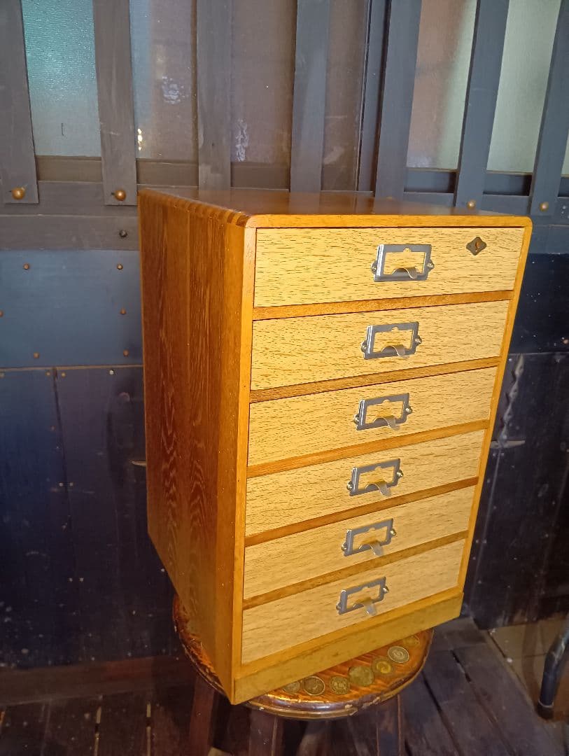 1960's　オーク材　ネームプレート　引手金具　楢材　小引き出し　６段