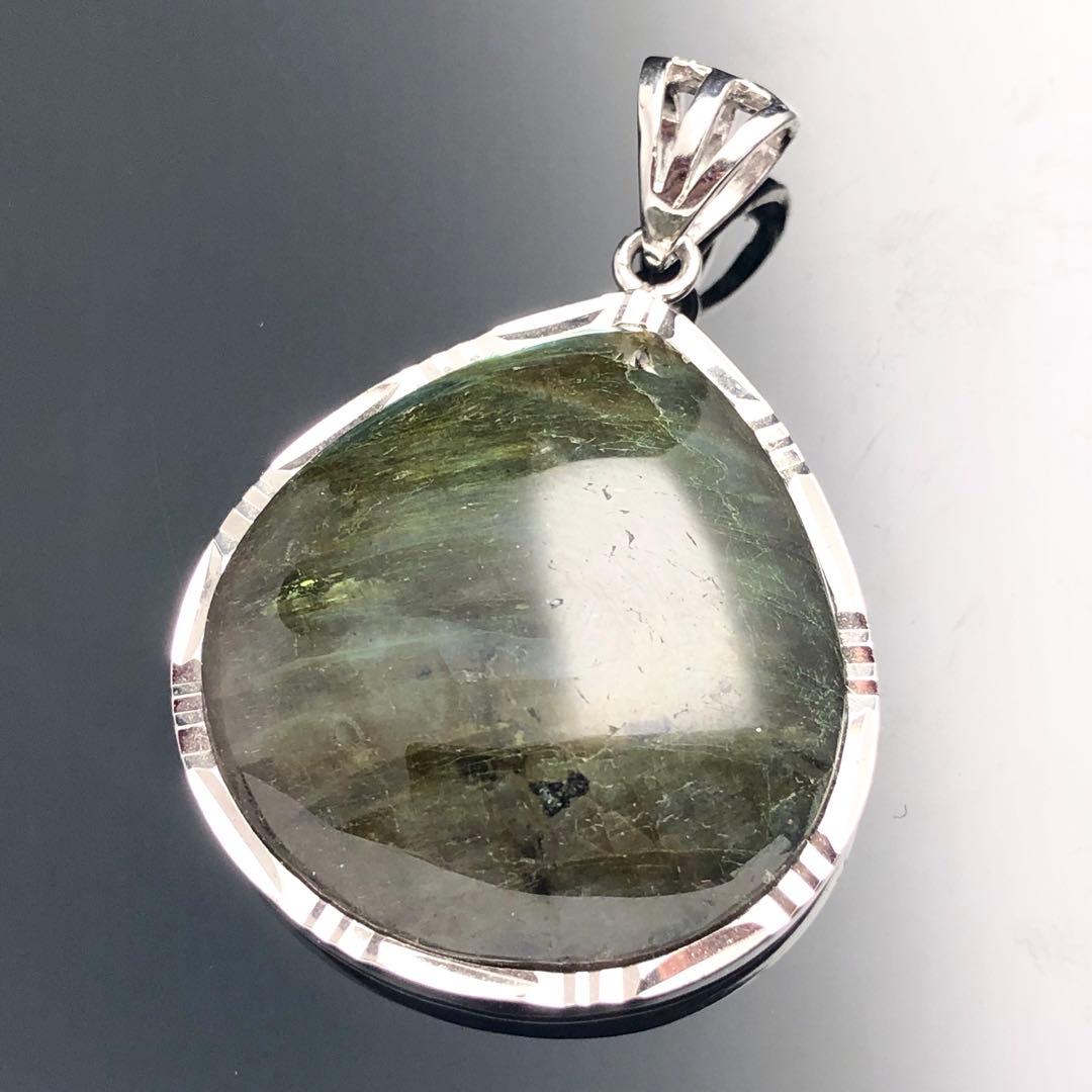 sv925カナダ産ラブラドライトペンダントトップt834