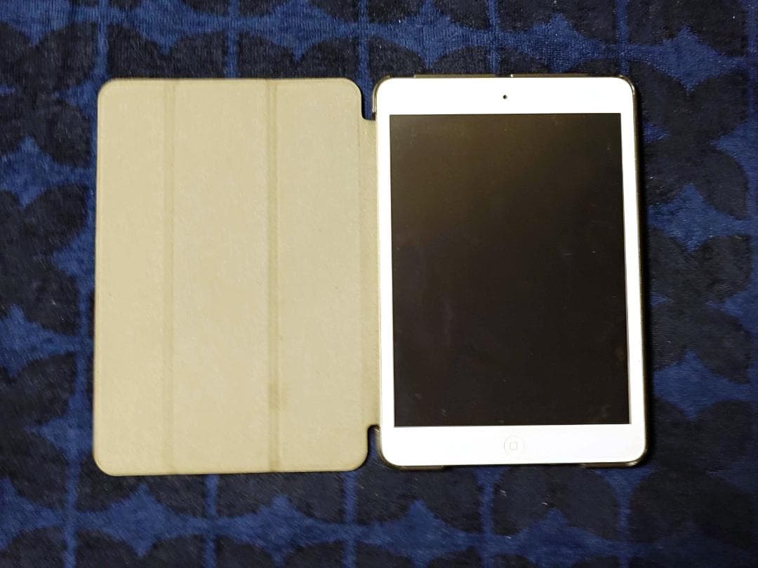 iPad mini 2 Wi-Fi 128GB シルバー ケース付き