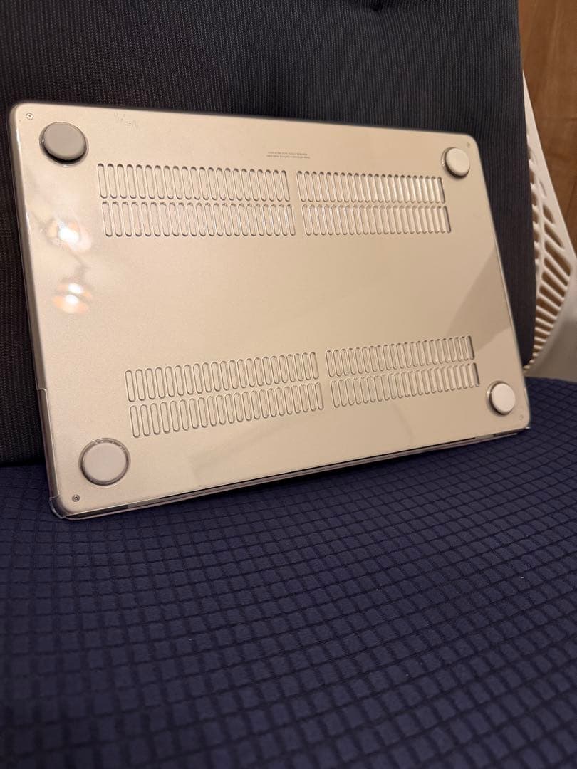 【極美品】MacBookAir M2 13.6inch 512GB スターライト