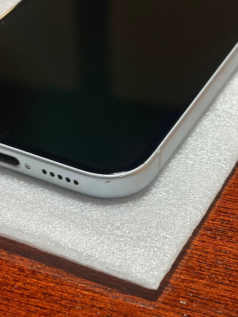 iPhone 15ブルー本体　バッテリー100%