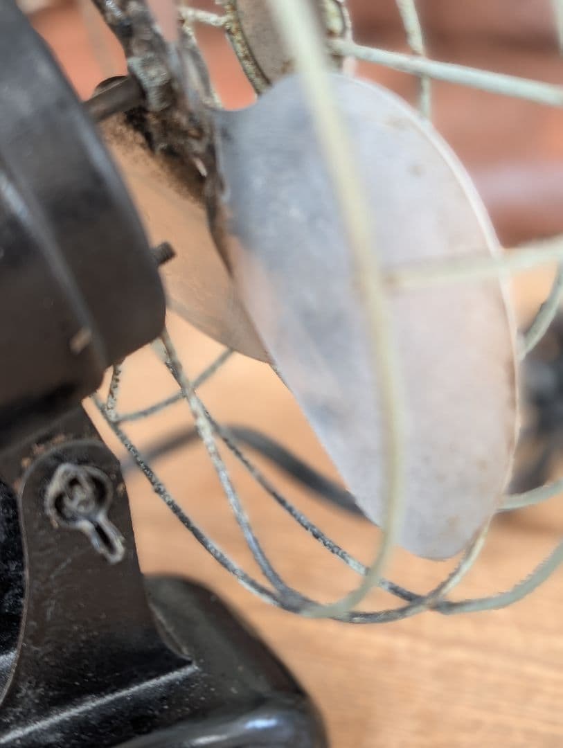 ヴィンテージ 卓上扇風機 4枚羽根