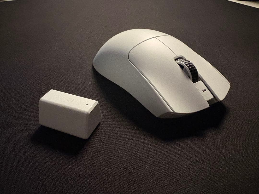 Razer Viper V3 Pro ホワイト 中古品
