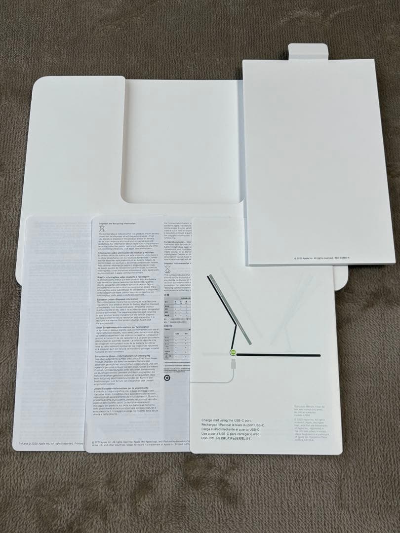 ⭐️値下げ　Apple iPad Air (第5世代) ＋キーボードとペン（純正）