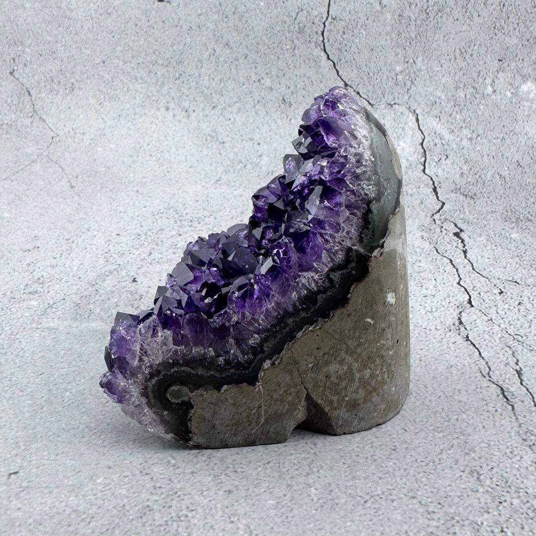 G-192高品質アメジスト クラスター ドーム　ウルグアイ産 高濃度 天然石
