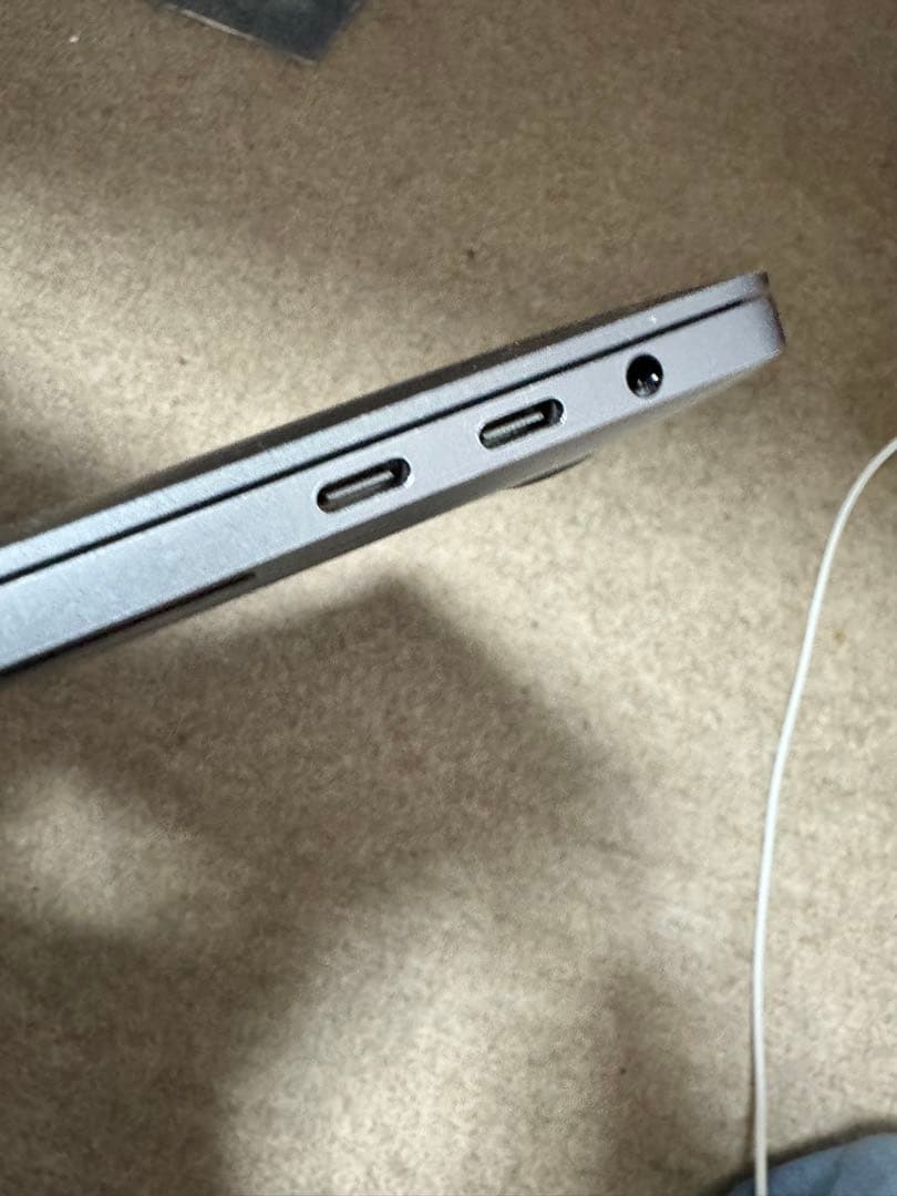 MacBook Pro 32GB 512GB i7 13インチ 2020