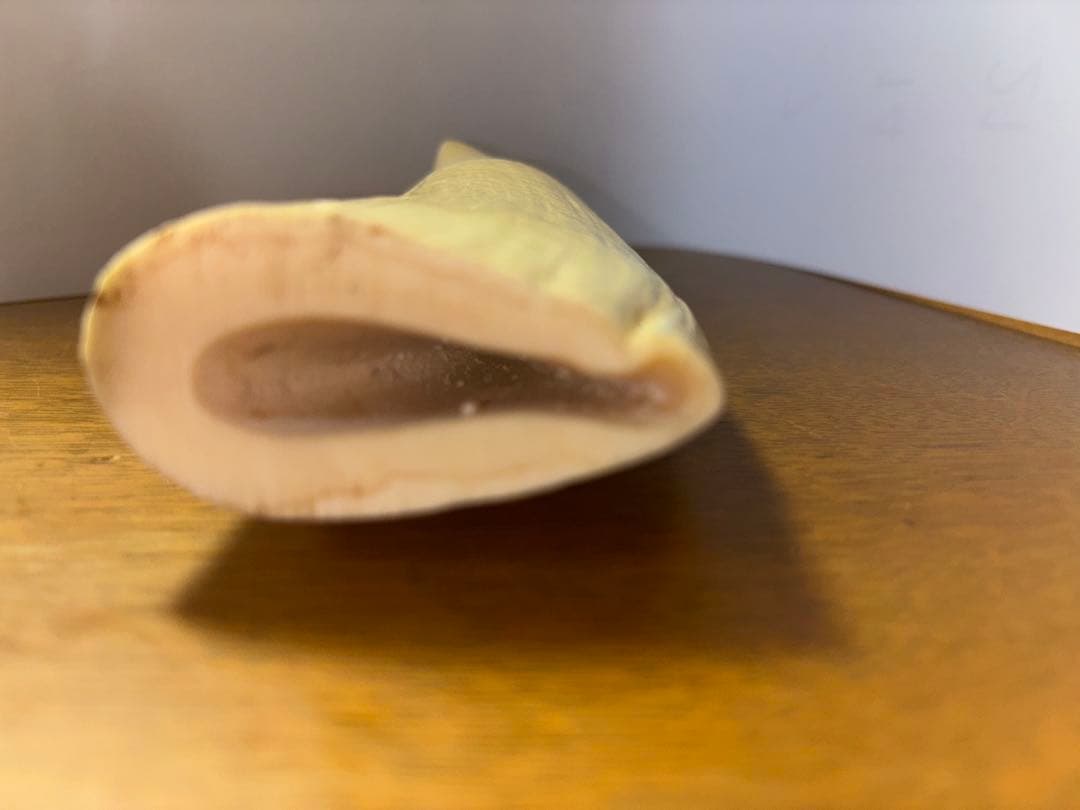 マッコウ鯨の歯 彫刻 玉峰 •七福神のうち(恵比寿、大黒天)の二体