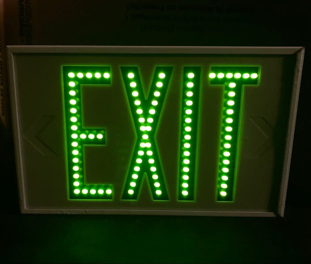 米軍放出品 EXIT サイン インテリア 100v 米軍基地 USAF