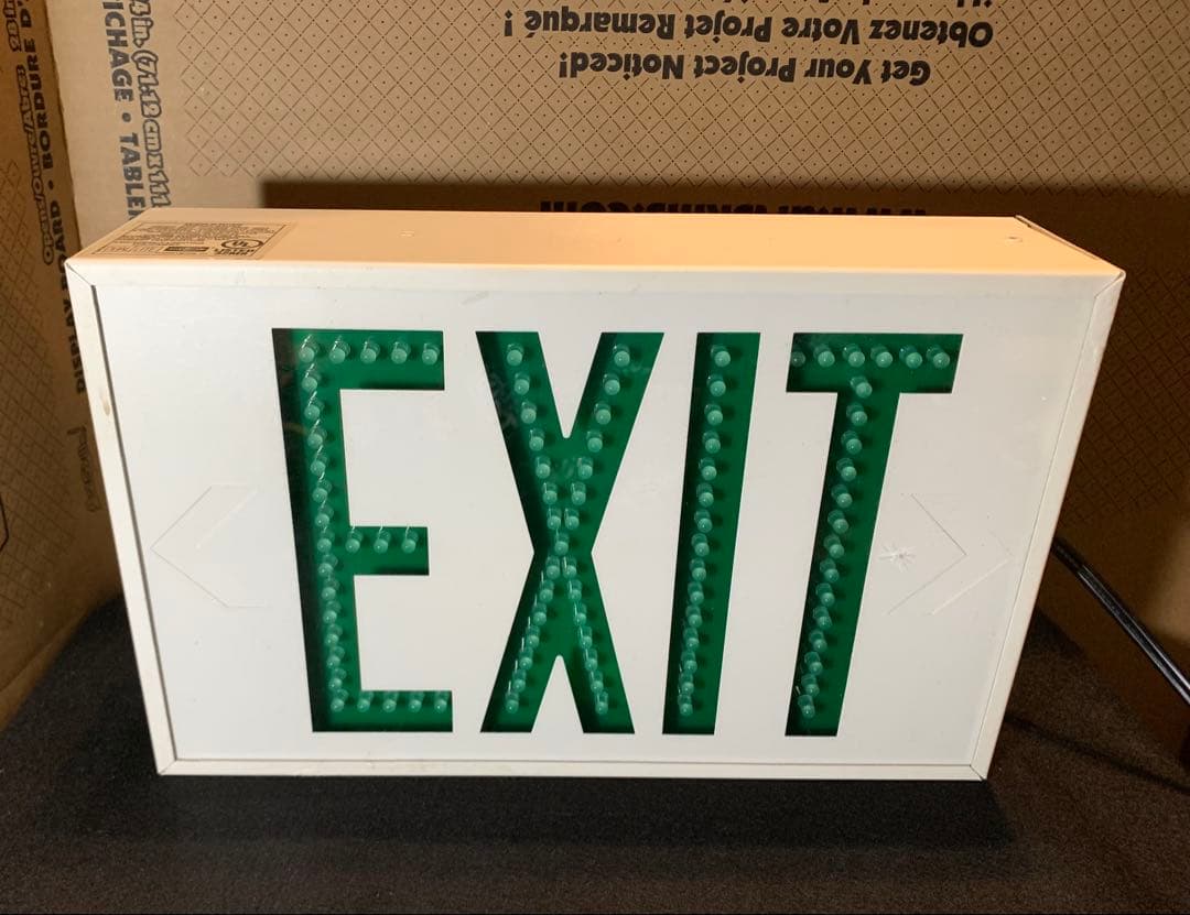 米軍放出品 EXIT サイン インテリア 100v 米軍基地 USAF