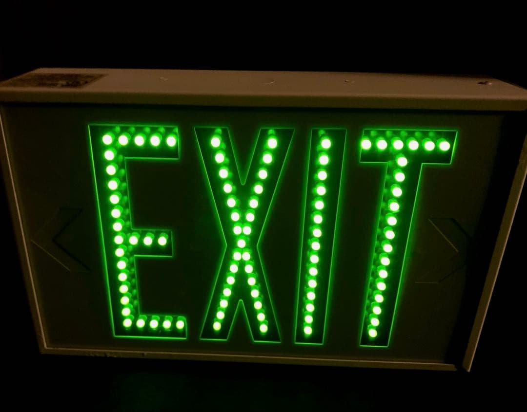 米軍放出品 EXIT サイン インテリア 100v 米軍基地 USAF