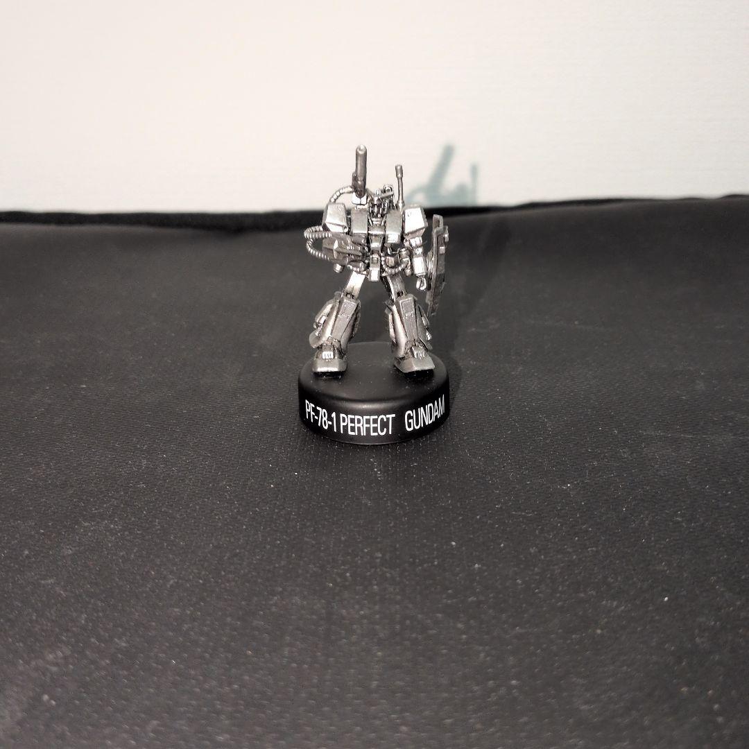 【非売品を含む】ガンダム　ミニフィギュアセレクション　ブックレット、34体セット