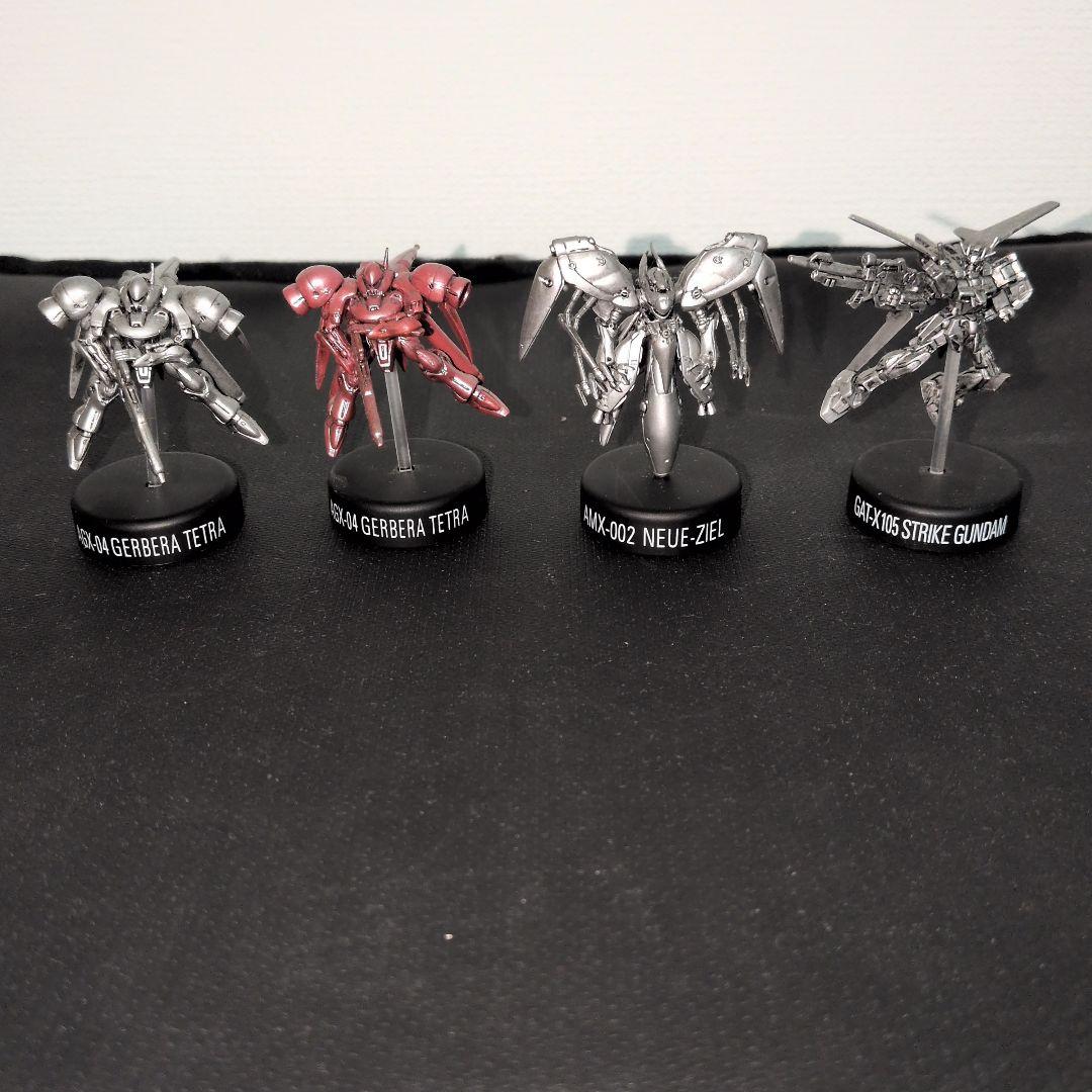 【非売品を含む】ガンダム　ミニフィギュアセレクション　ブックレット、34体セット