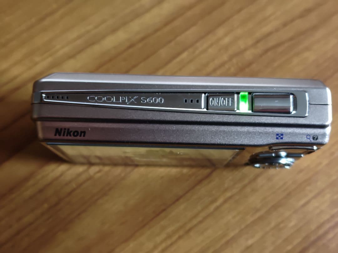 Nikon COOLPIX S600 コンパクトデジタルカメラ