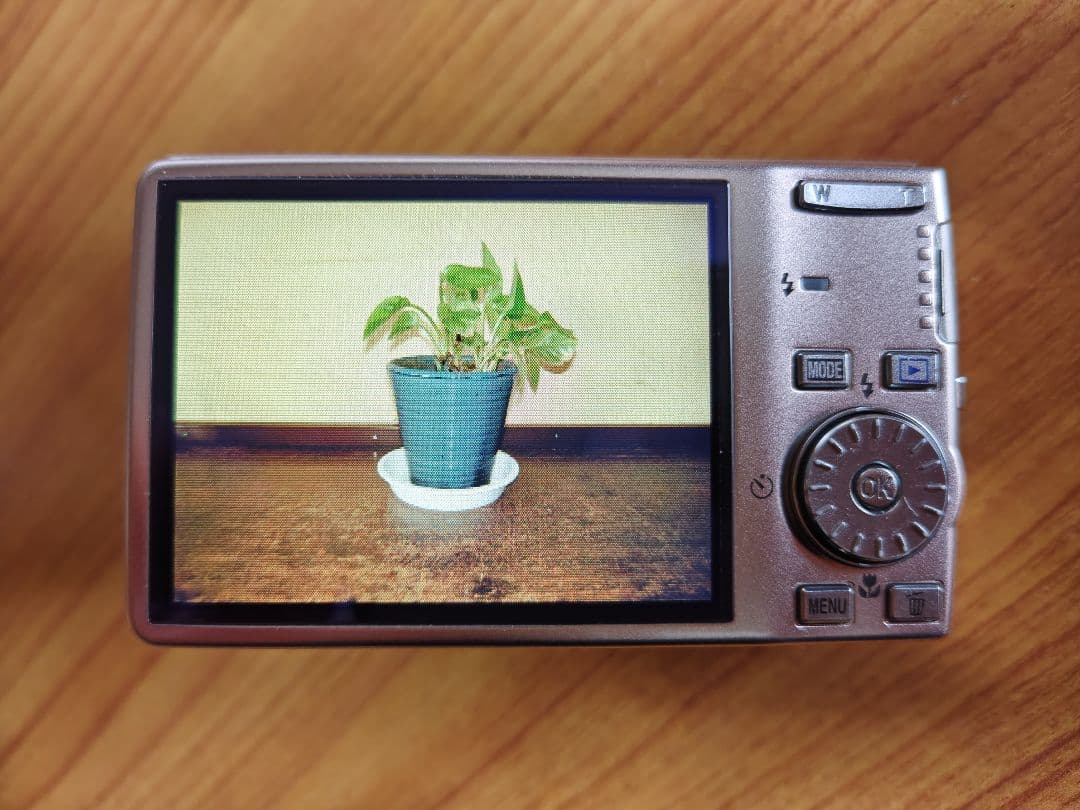 Nikon COOLPIX S600 コンパクトデジタルカメラ