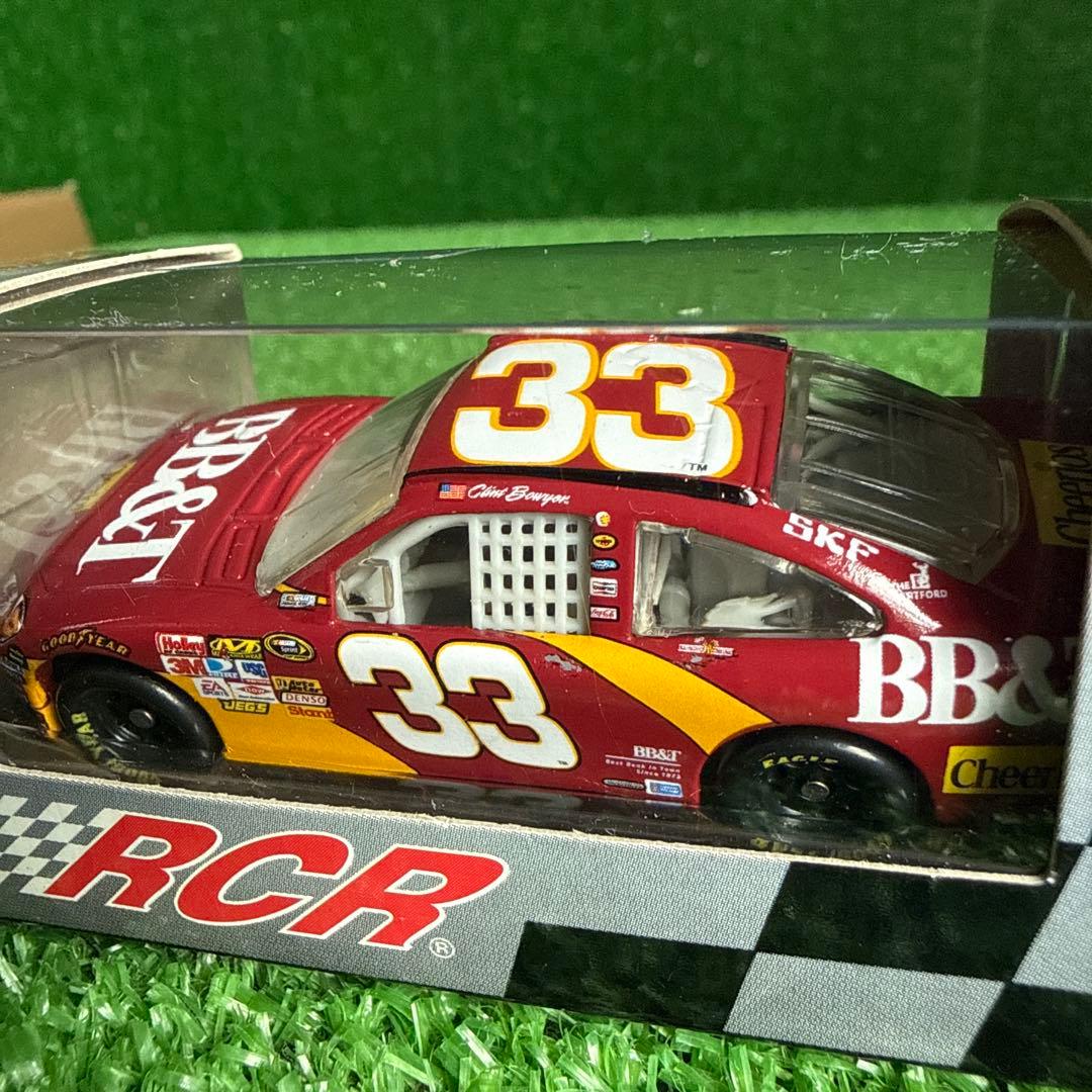 【a230-8】ナスカー クリント・ボウヤー #33 レーシングカー 計2台