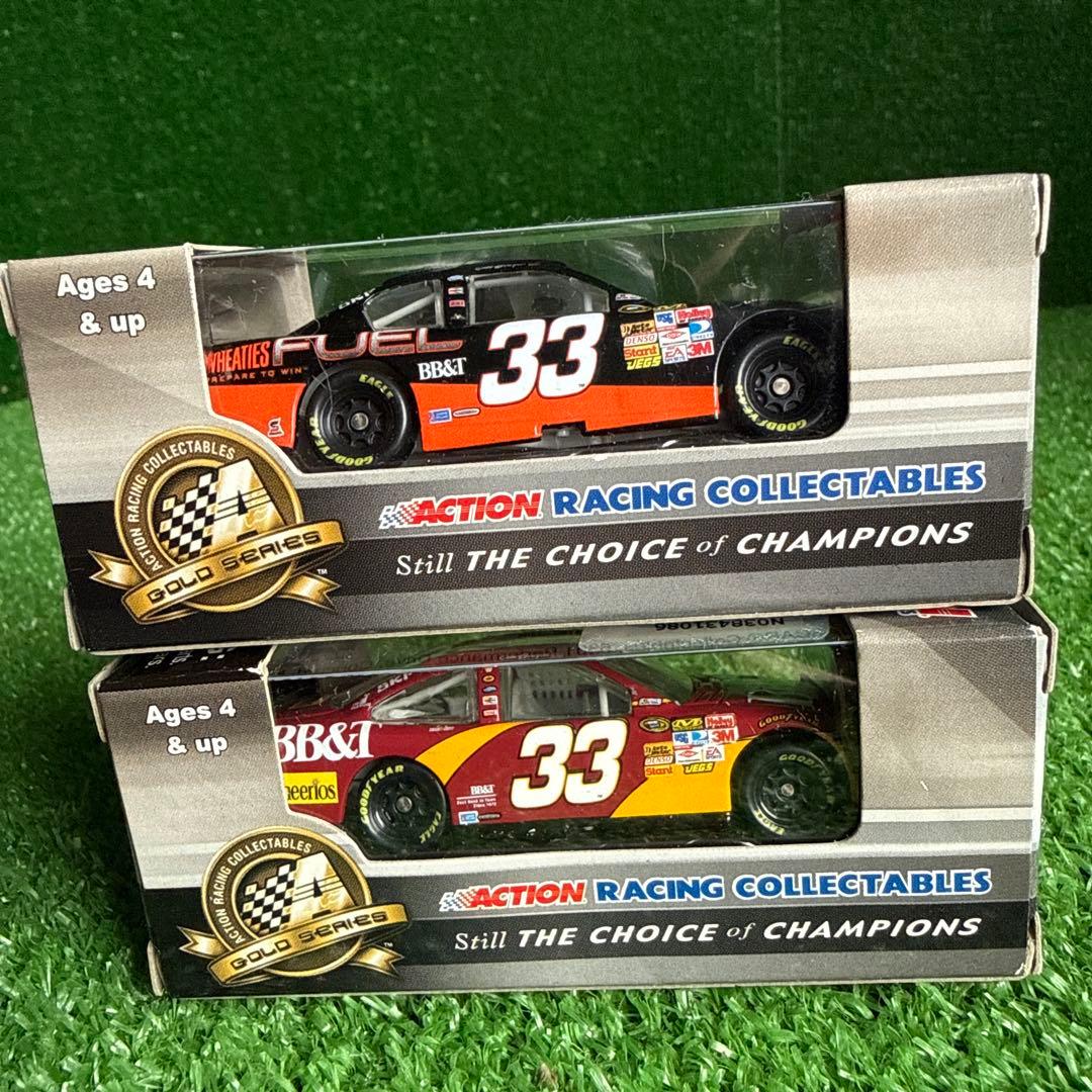 【a230-8】ナスカー クリント・ボウヤー #33 レーシングカー 計2台