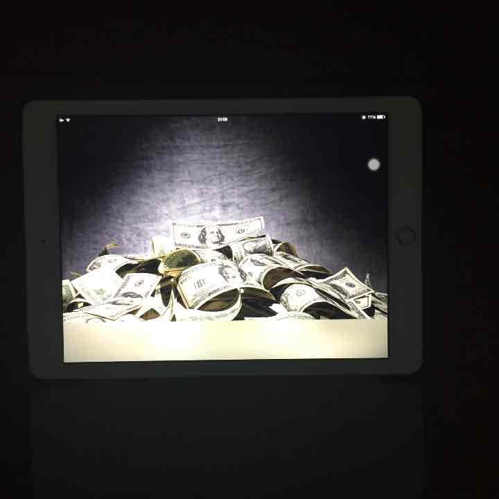 iPad Air2 Gold 16GB Cellularモデル