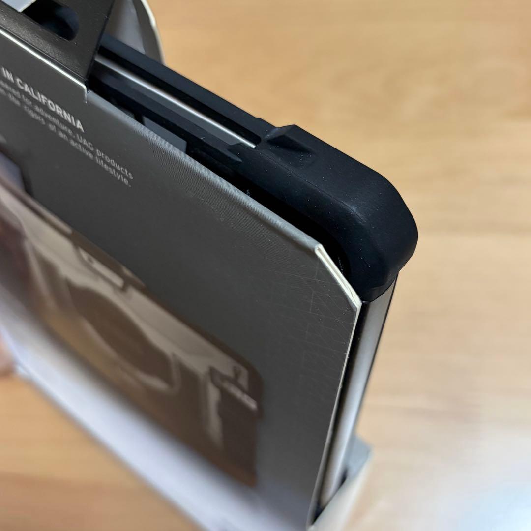 ③新品 UAG Surface Go 4/3/2/Go用耐衝撃ケースPLASMA