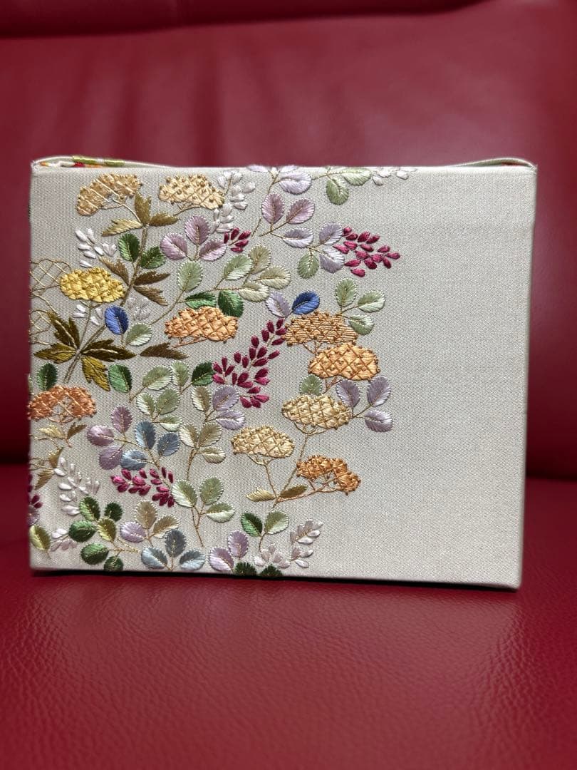 刺繍入り和風収納ボックス