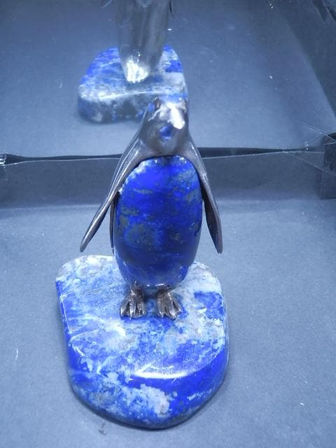 ラピスラズリ　銀のコートを着たペンギン　ペン銀