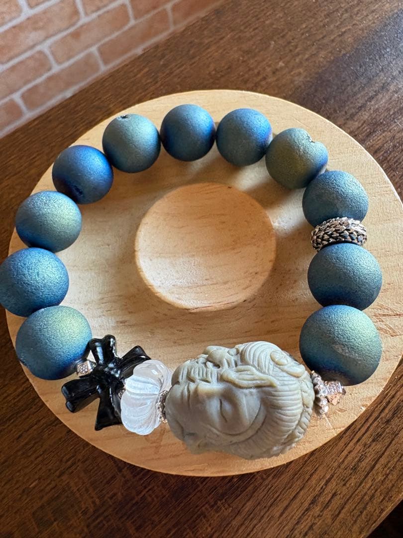 大人気のパーツ　鬼と菩薩様にオーラ笑口瑪瑙のデザインブレスレット