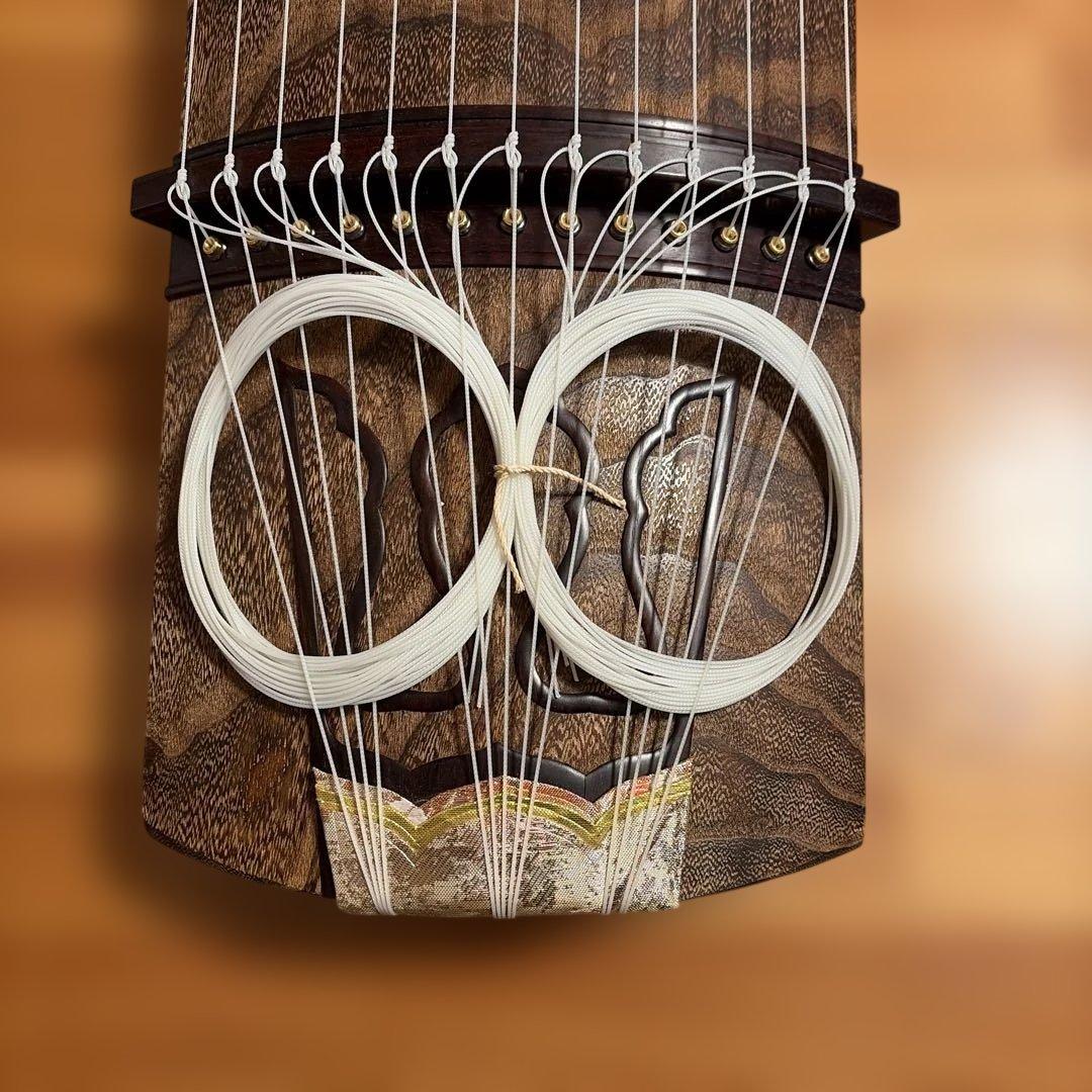 蒔絵入　琴13弦　会津桐　竜手付(布カバー・キャリングケース・箏柱・箏爪一式)