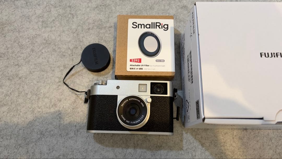 FUJIFILM X half SmallRigフィルター dripストラップ付