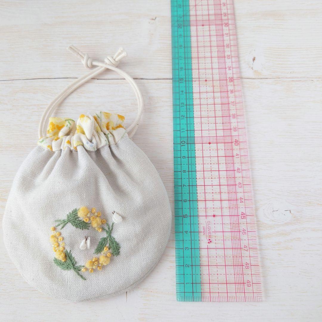ちっちゃな巾着 サシェ M ／詰替タイプ【ミモザリースと蝶々】
