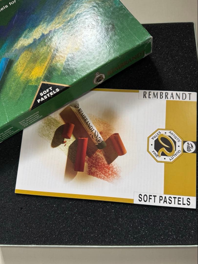 最終値下げ　新品　未使用　レンブラント　アーティスト用ソフトパステル　45色
