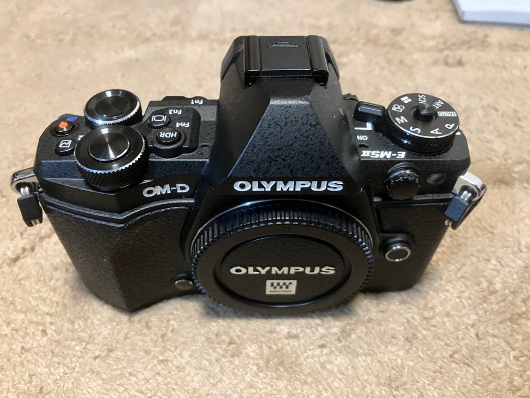 OLYMPUS OM-D E-M5 Mark II レンズ3本付き