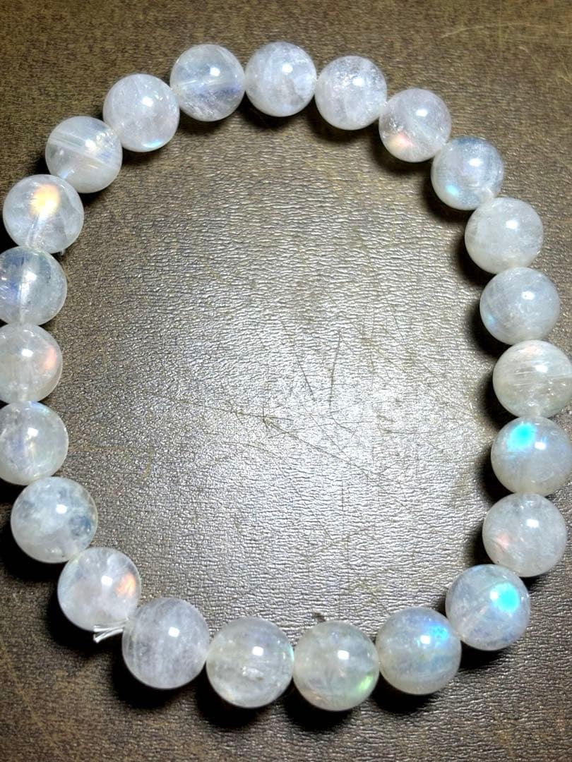 レインボームーンストーンブレスレット約8㎜（新品未使用）虹色シラー　希少！2