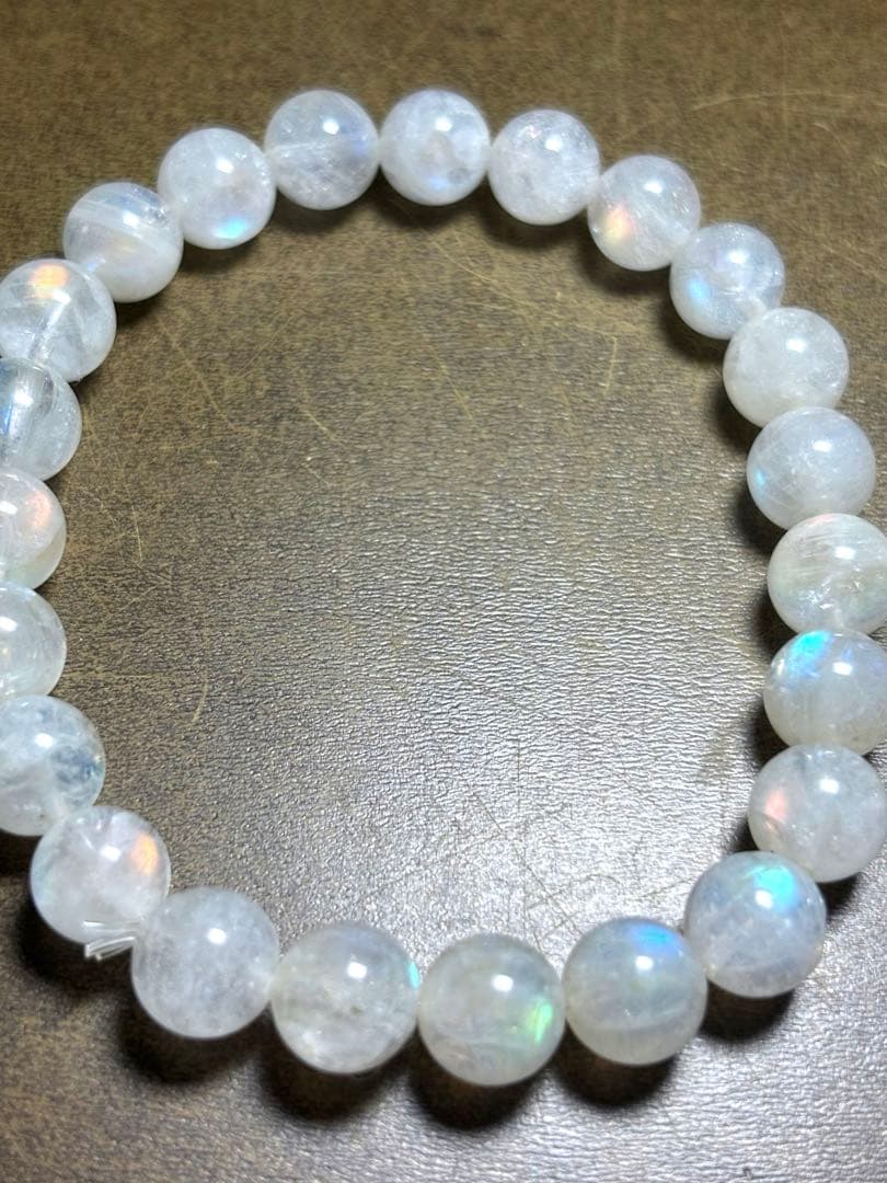 レインボームーンストーンブレスレット約8㎜（新品未使用）虹色シラー　希少！2